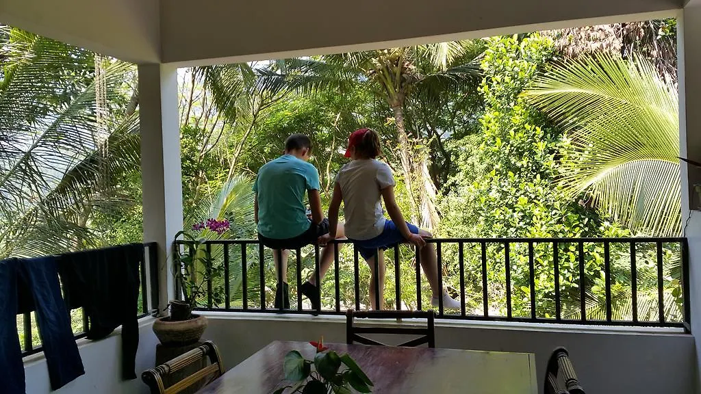 קנדי River Side Homestay Apartment סרי לנקה